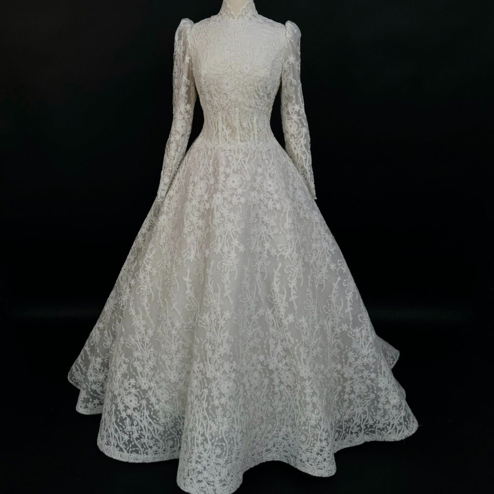 Preloved US 14-16 Anna Augusta Guipure Lace Bridal Gown